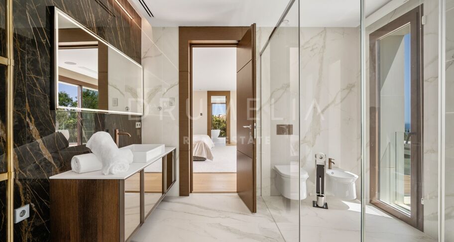 Hedendaagse luxe villa met uitzicht op zee in Sierra Blanca, Marbella