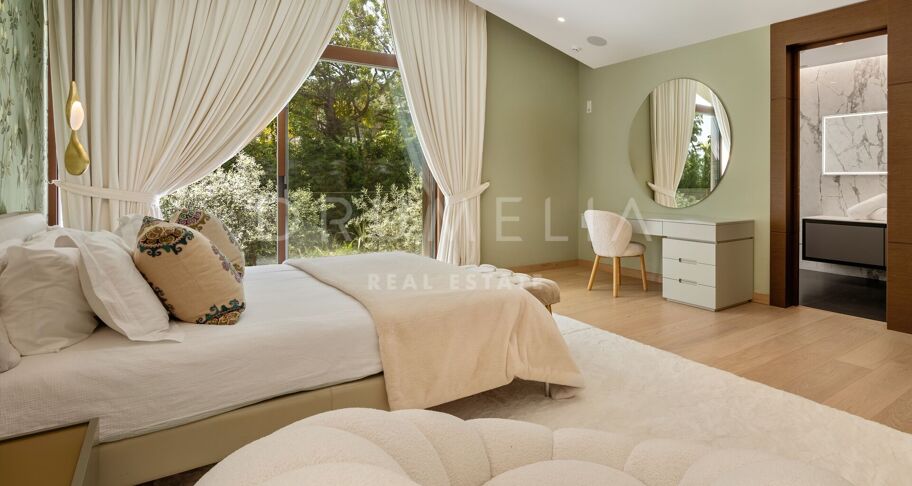 Hedendaagse luxe villa met uitzicht op zee in Sierra Blanca, Marbella