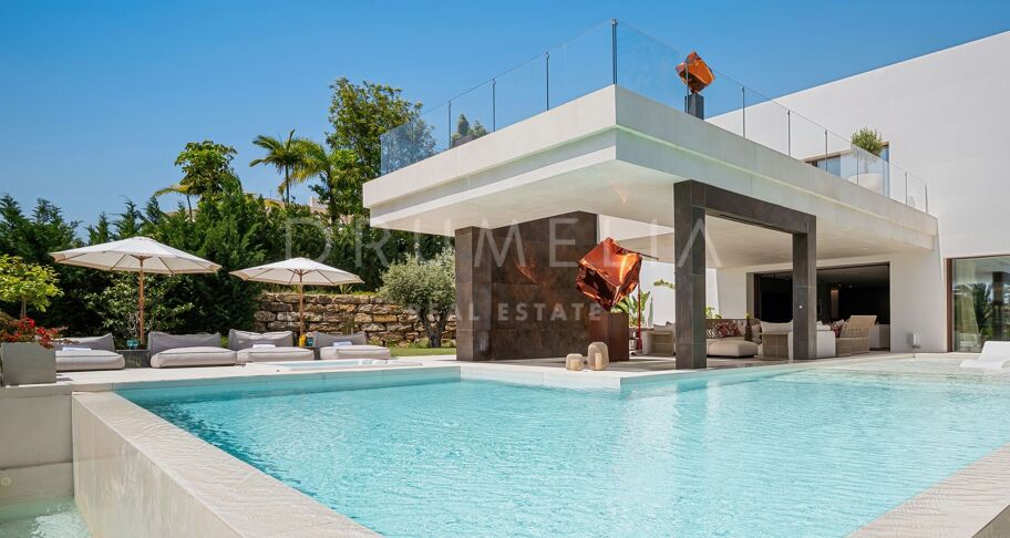 Hedendaagse luxe villa met uitzicht op zee in Sierra Blanca, Marbella