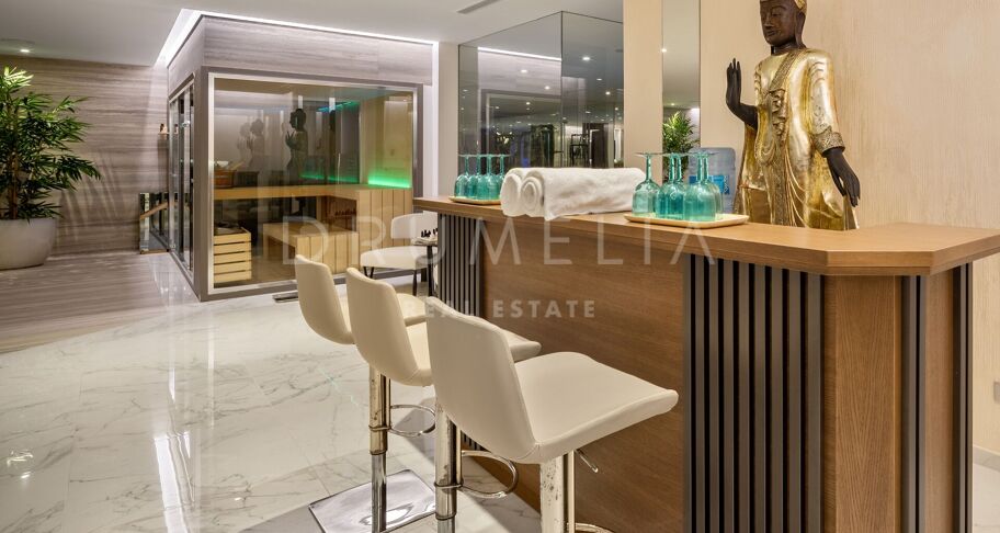Hedendaagse luxe villa met uitzicht op zee in Sierra Blanca, Marbella