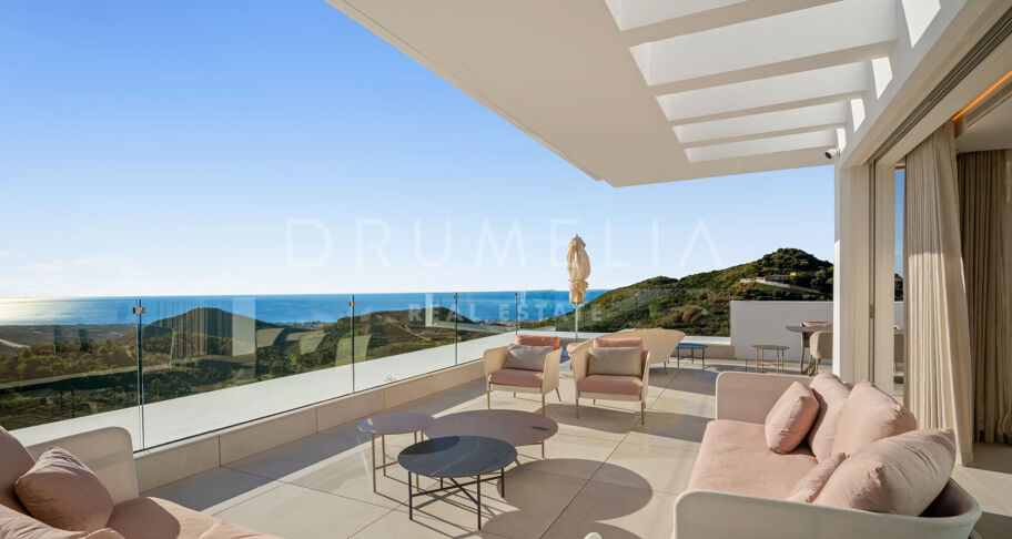 Contemporary Duplex Penthouse with Panoramic Sea Views in Palo Alto, Ojén