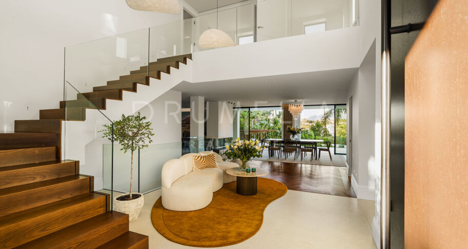 Renoverad familjevilla i gated community, Nueva Andalucía