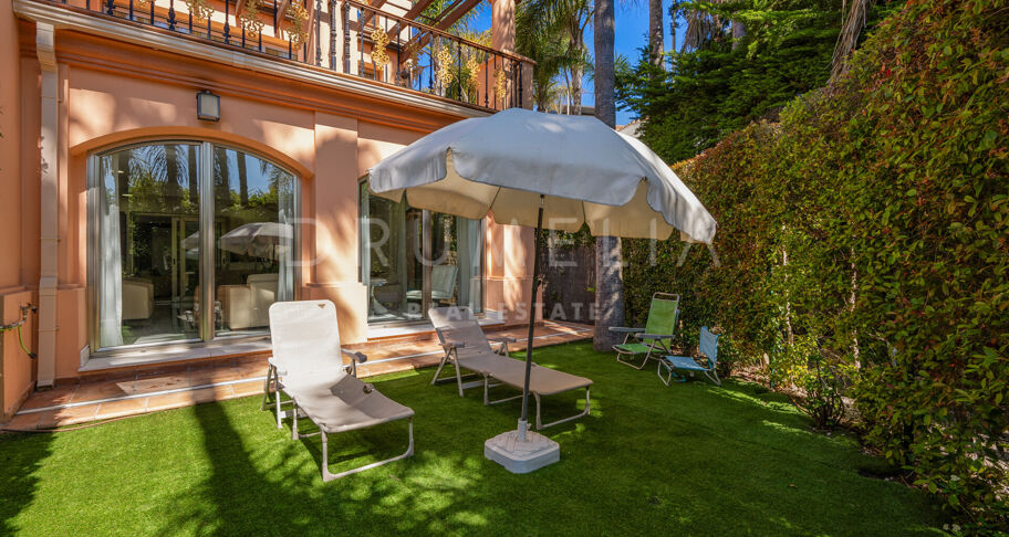 Apartamento en planta baja cerca de la playa y servicios en Casa Nova, Puerto Banús