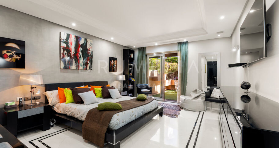 Apartamento en planta baja cerca de la playa y servicios en Casa Nova, Puerto Banús