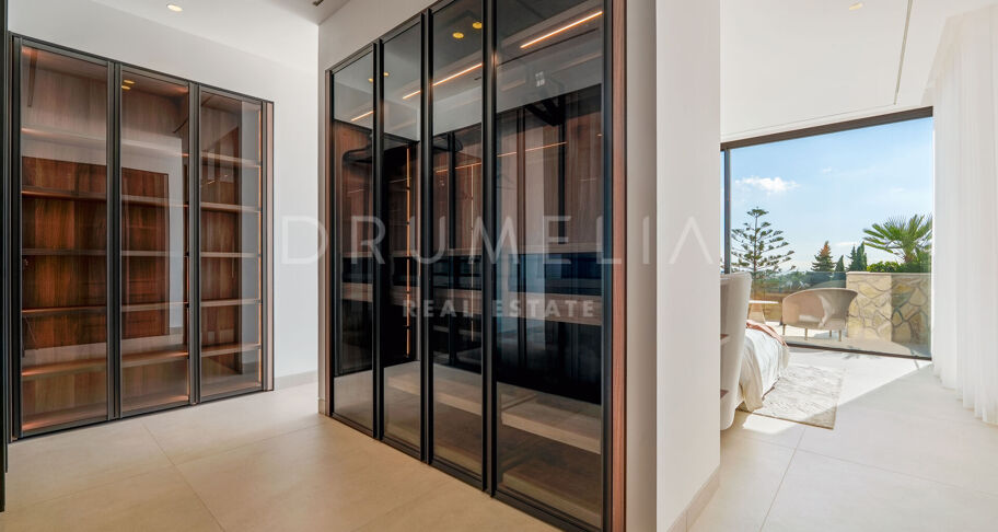 Modern Mediterranean Masterpiece in La Quinta