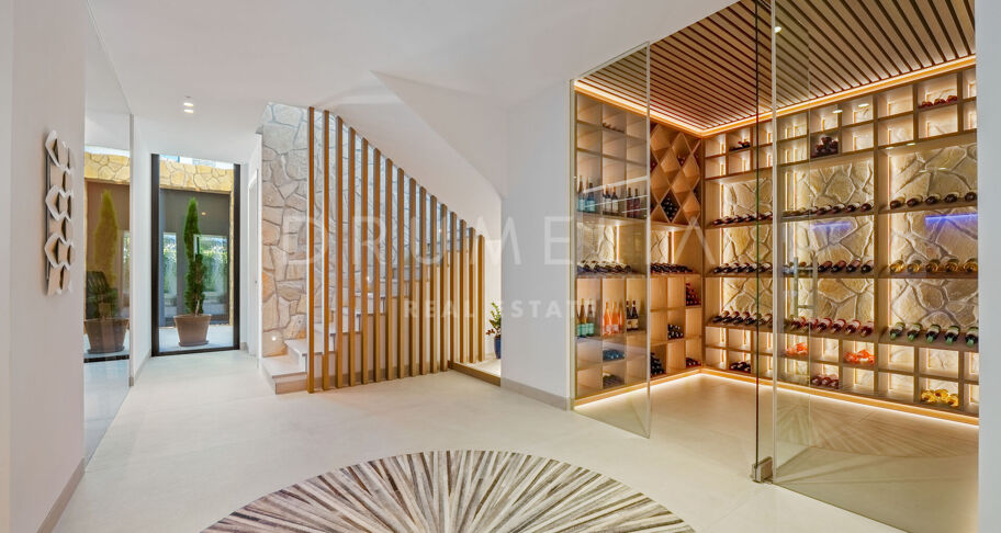 Modern Mediterranean Masterpiece in La Quinta