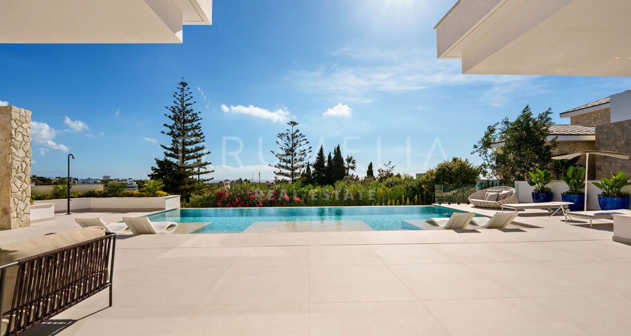 Modern Mediterranean Masterpiece in La Quinta