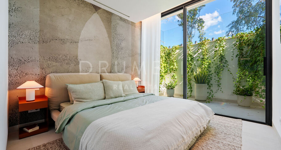Modern Mediterranean Masterpiece in La Quinta