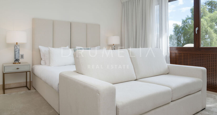Mediterrane Villa in Cascada de Camoján mit Panoramameerblick