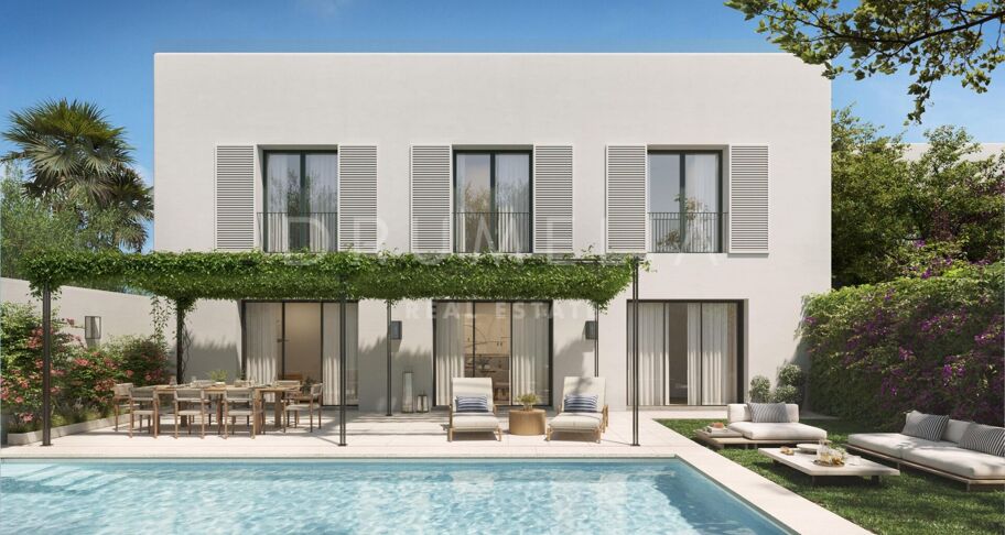 Moderne villa med 4 soverom omgitt av natur i Sotogrande
