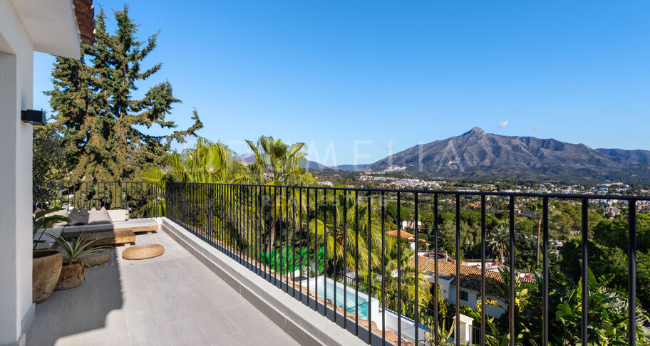 Modernes Mediterranes Wohnen in Nueva Andalucía, Marbella