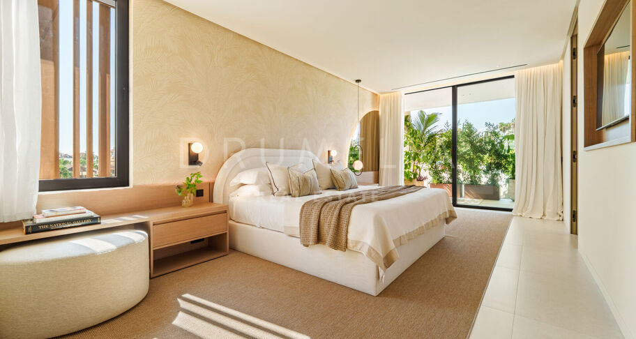Luxury villa with a privileged location on the Golden Mile