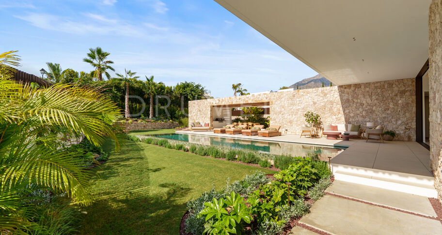 Luxury villa with a privileged location on the Golden Mile