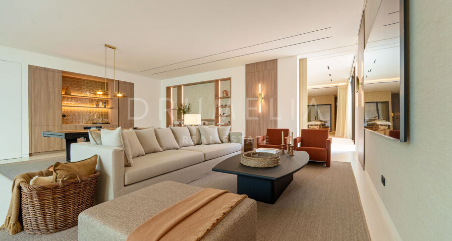 Luxury villa with a privileged location on the Golden Mile