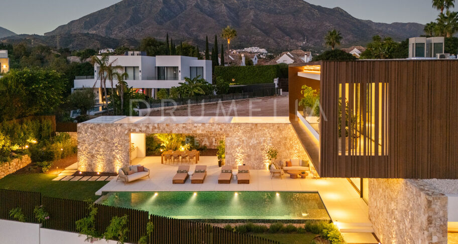 Luxury villa with a privileged location on the Golden Mile