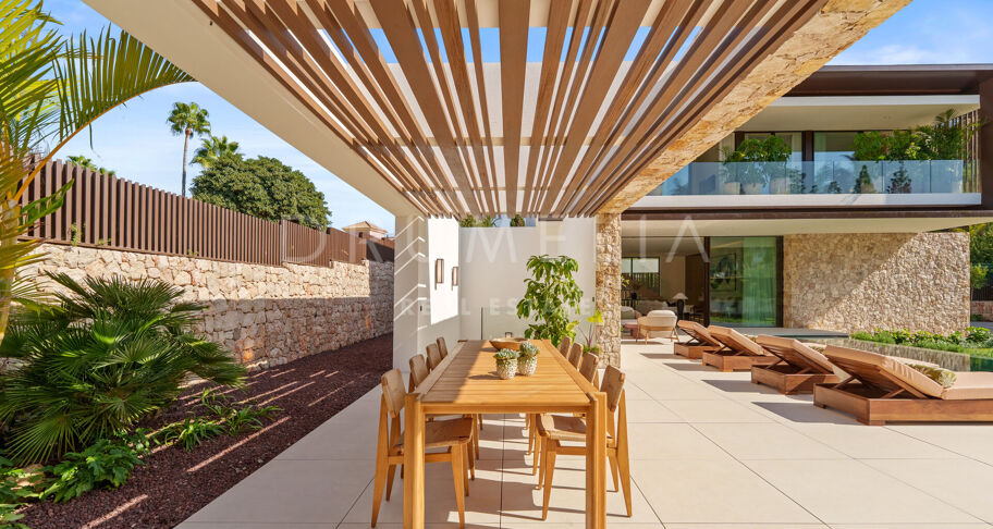 Luxury villa with a privileged location on the Golden Mile