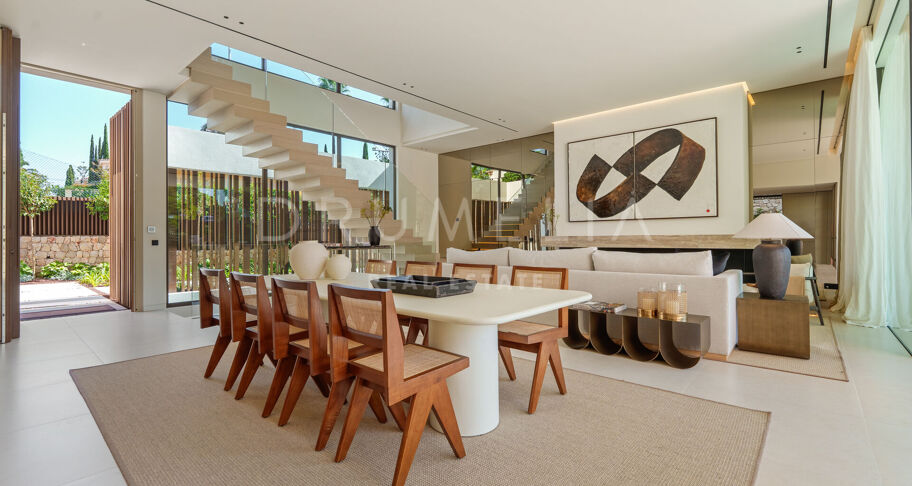 Luxury villa with a privileged location on the Golden Mile
