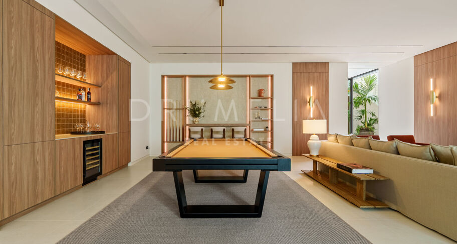 Luxury villa with a privileged location on the Golden Mile