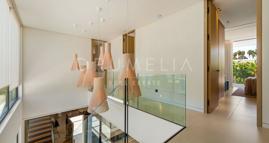 Luxury villa with a privileged location on the Golden Mile