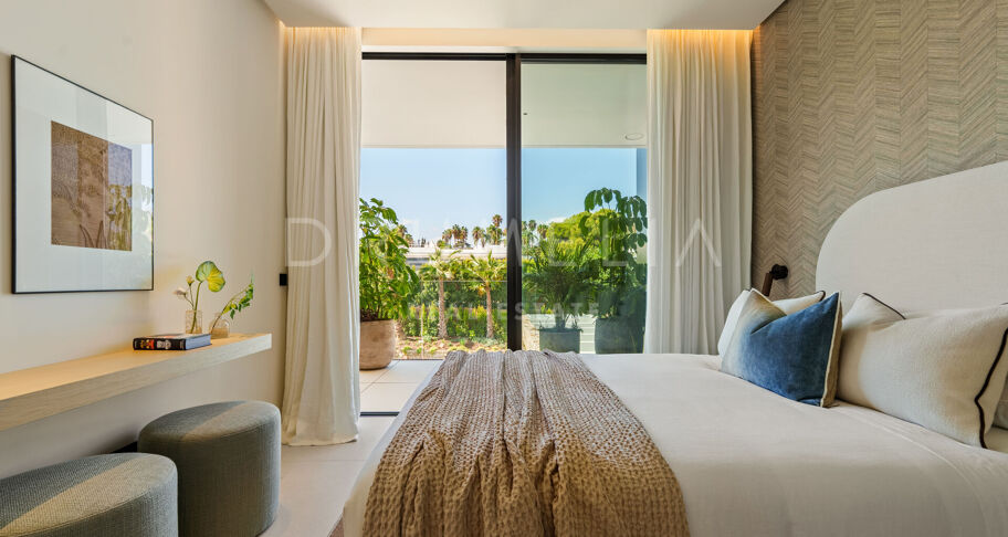 Luxury villa with a privileged location on the Golden Mile