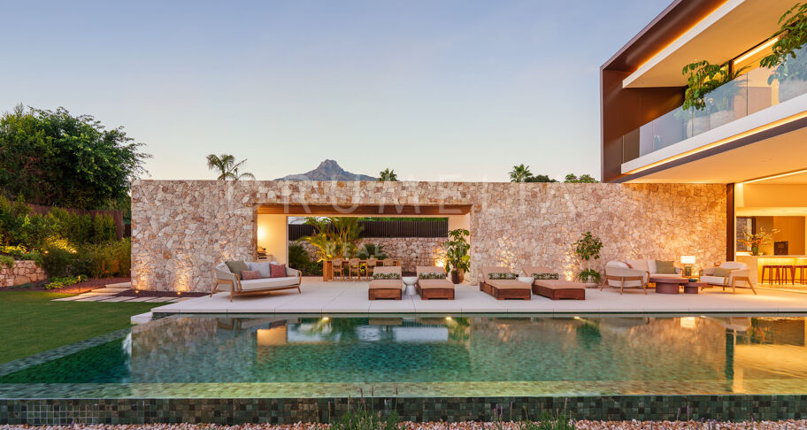Luxury villa with a privileged location on the Golden Mile