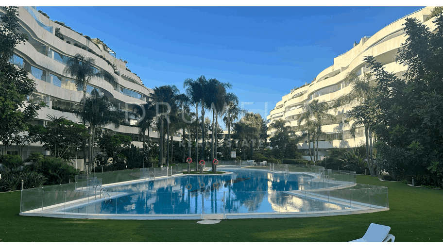 Элегантная Квартира на Первом Этажe в El Embrujo Marbella