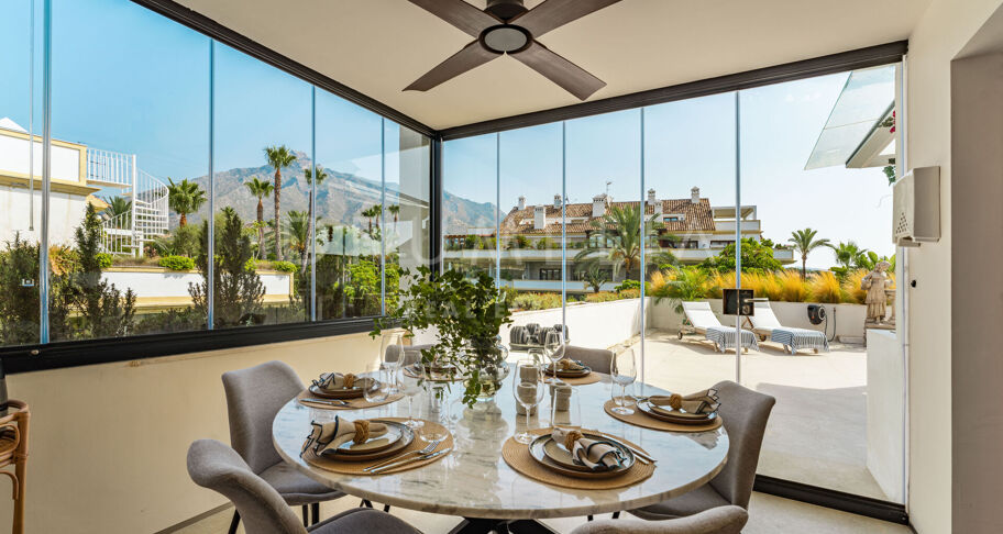 Renovated Penthouse with Style and Privacy in Lomas del Rey