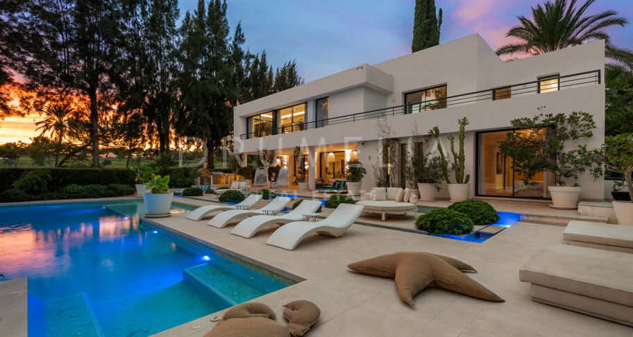 Isla Brisa — an incredible contemporary home on the front line of the golf course in Las Brisas, Nueva Andalucía, Marbella