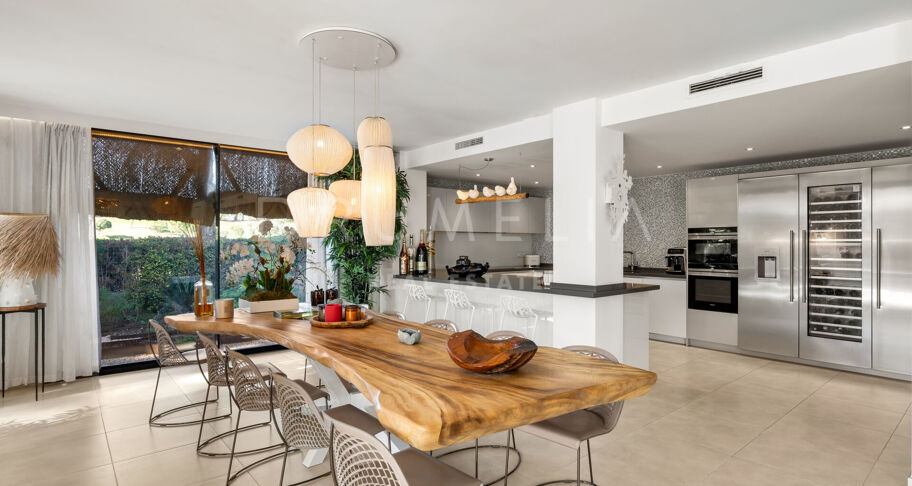 Isla Brisa — an incredible contemporary home on the front line of the golf course in Las Brisas, Nueva Andalucía, Marbella