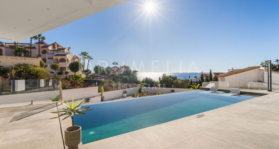 Villa te koop in El Faro, Mijas Costa