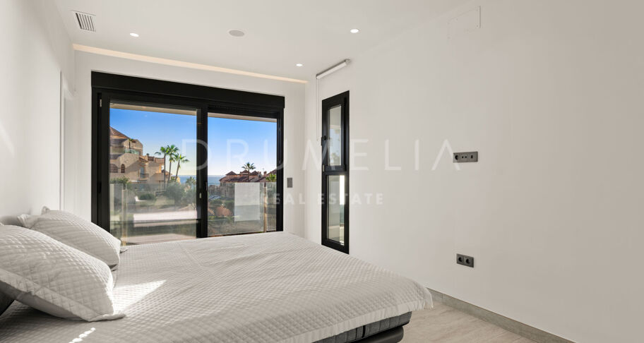 Villa te koop in El Faro, Mijas Costa