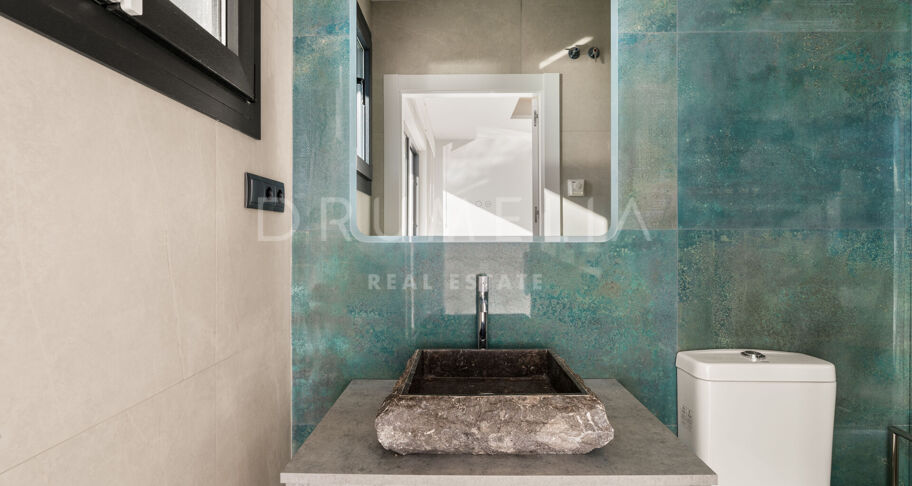 Villa te koop in El Faro, Mijas Costa