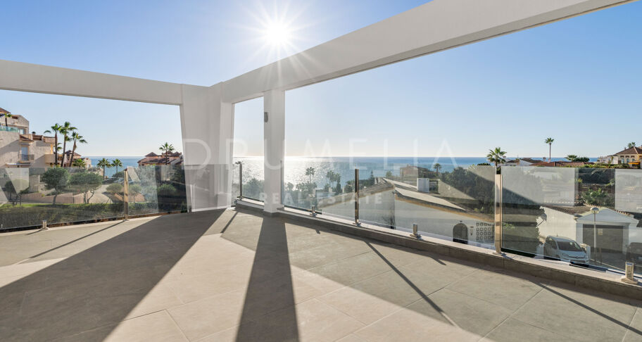 Villa te koop in El Faro, Mijas Costa