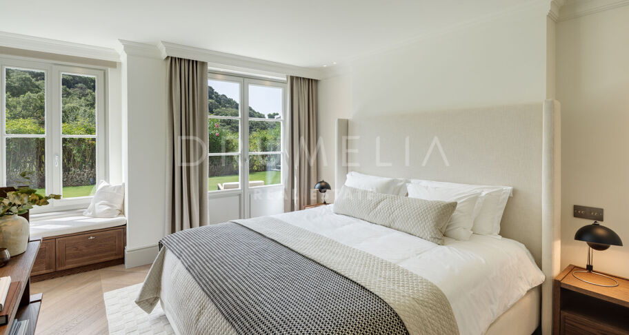 Moderne villa med fjellutsikt i La Zagaleta, Benahavís