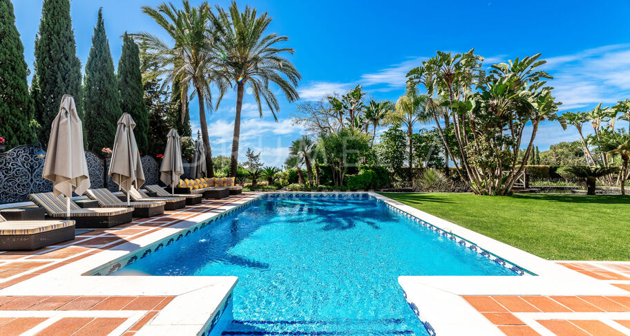 Luxe mediterrane residentie in Sierra Blanca, Marbella