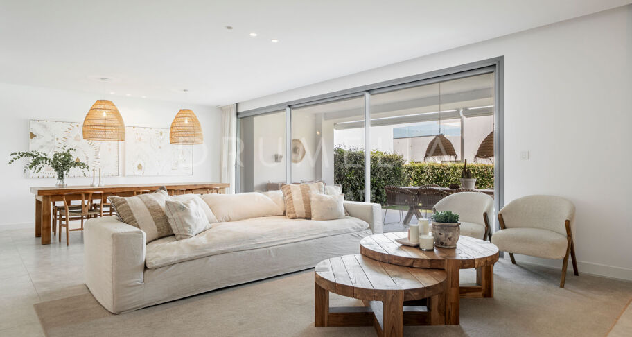 Elegant vier slaapkamer appartement in Santa Clara, Oost Marbella