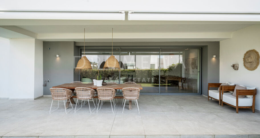 Elegant vier slaapkamer appartement in Santa Clara, Oost Marbella