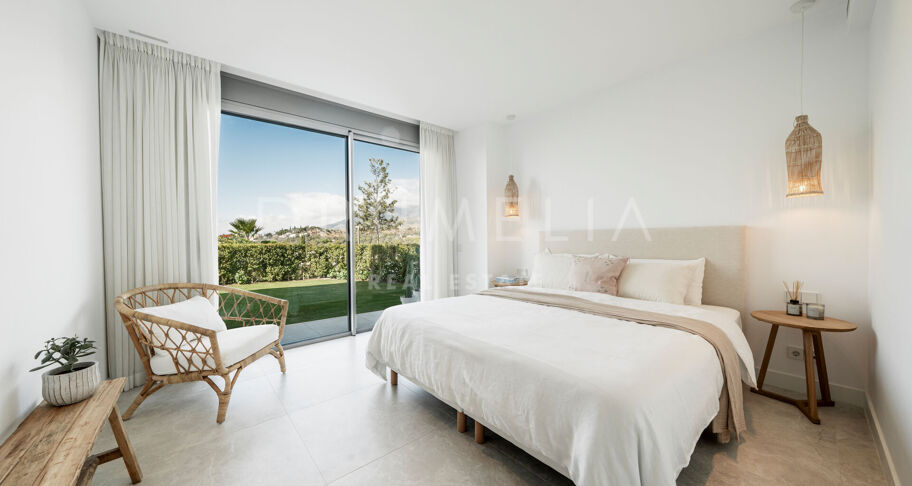 Elegant vier slaapkamer appartement in Santa Clara, Oost Marbella