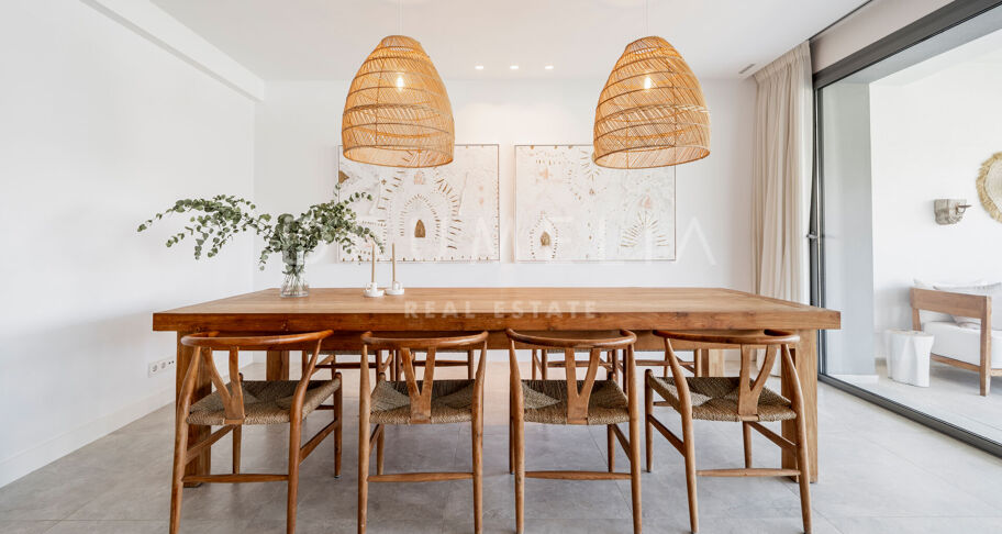 Elegant vier slaapkamer appartement in Santa Clara, Oost Marbella