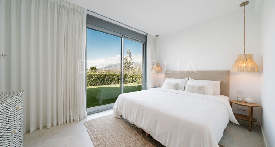 Elegant vier slaapkamer appartement in Santa Clara, Oost Marbella