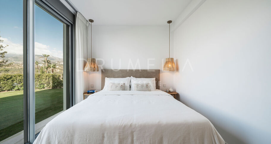 Elegant vier slaapkamer appartement in Santa Clara, Oost Marbella