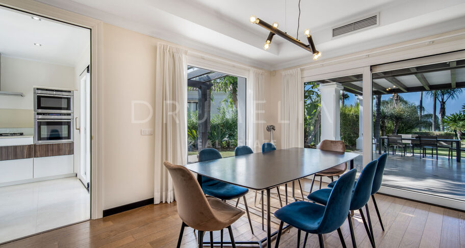 Elegant Villa in Las Lomas de Magna Marbella