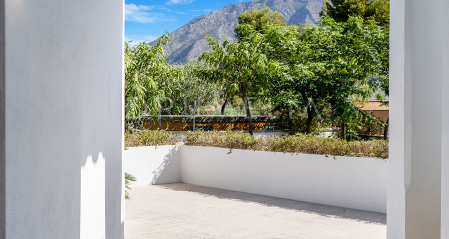 Elegant Villa in Las Lomas de Magna Marbella