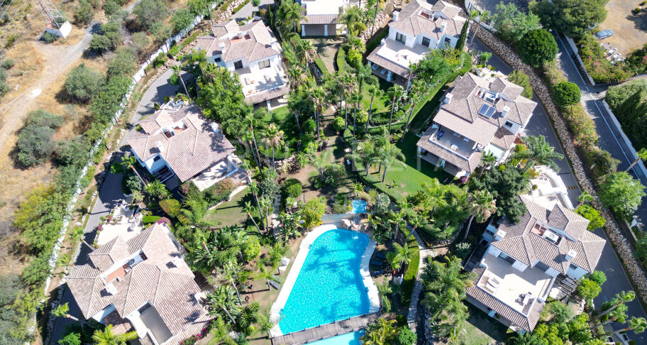 Elegant Villa in Las Lomas de Magna Marbella