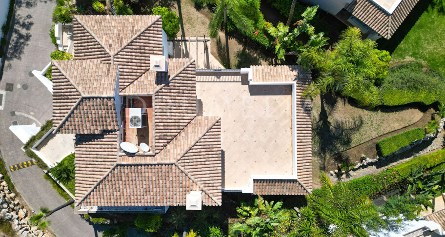 Elegant Villa in Las Lomas de Magna Marbella