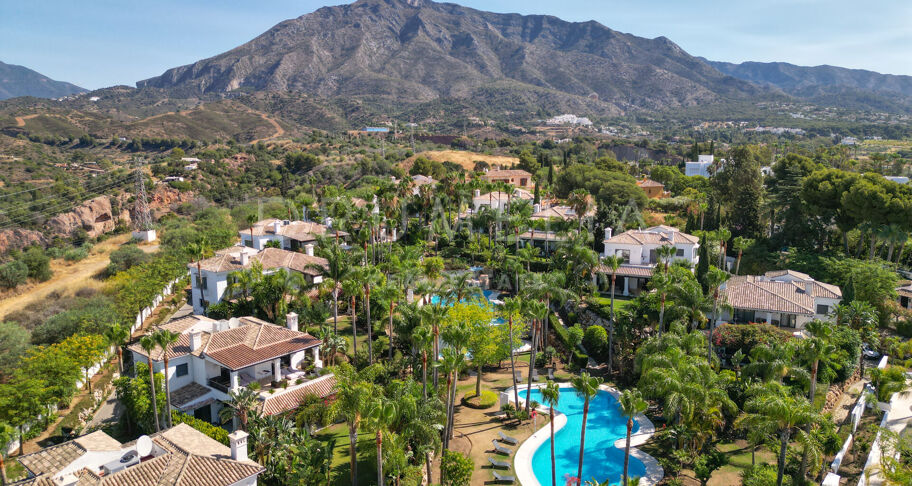 Elegant Villa in Las Lomas de Magna Marbella