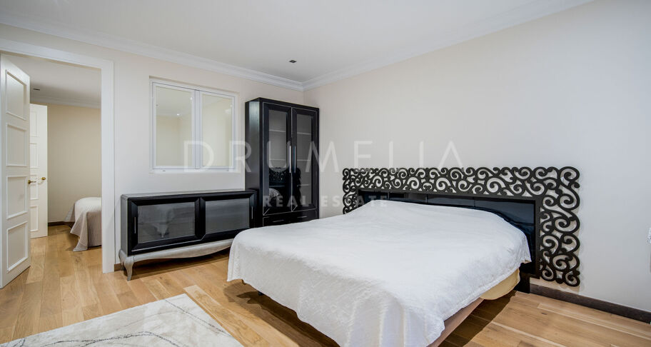 Elegant Villa in Las Lomas de Magna Marbella