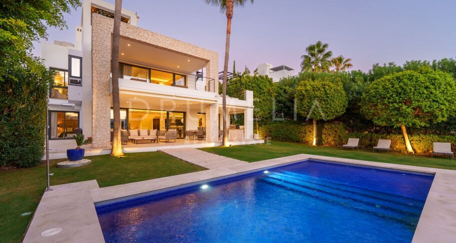 Elegant modern huis in Nueva Andalucía