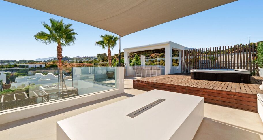 Elegant modern huis in Nueva Andalucía