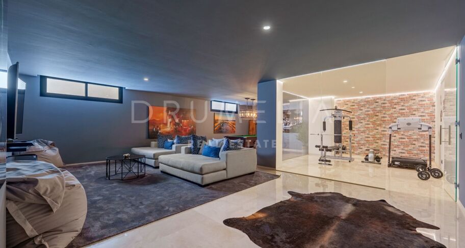 Elegant modern huis in Nueva Andalucía